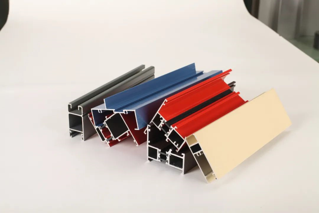 工業(yè)鋁型材可根據(jù)哪些方面進(jìn)行選型?中亞鋁業(yè)告訴你!(圖1) 工業(yè)鋁型材可根據(jù)哪些方面進(jìn)行選型?中亞鋁業(yè)告訴你!(圖1)